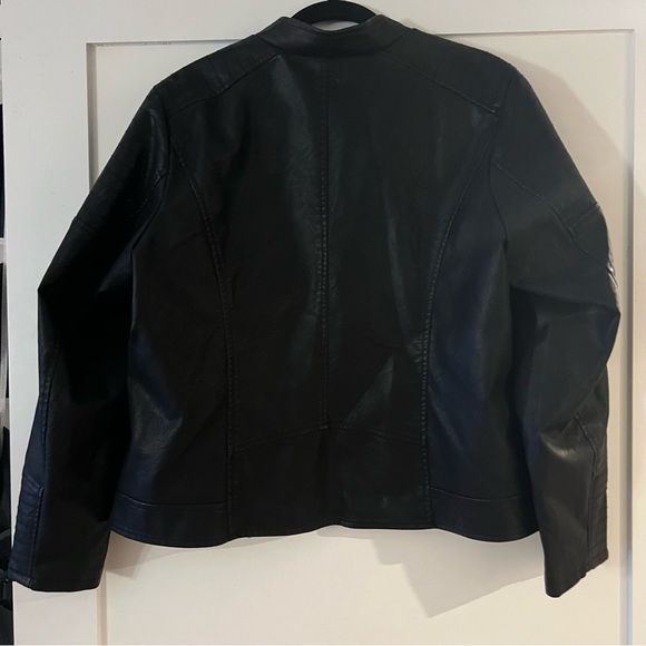 Baccini Women’s Faux Leather Moto Zip Jacket, sz 1x - Picture 4 of 5